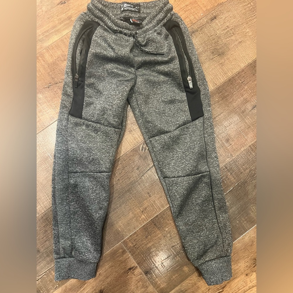 0-19 Zero Nineteen boys pants size 7